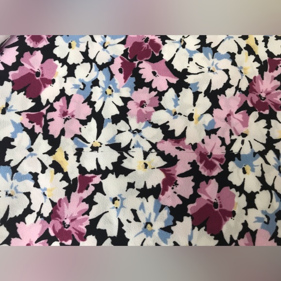 Loft Floral Wrap Skirt Size 4 - Picture 7 of 7